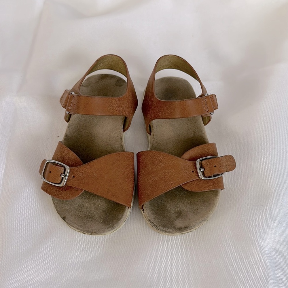 Cat and Jack sandals toddler size 6